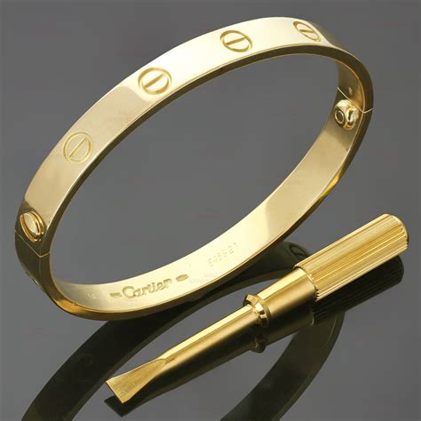 who made cartier love bracelet